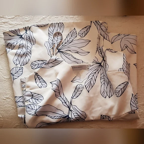 🩵Host Pick🩵 Neon Blonde peplum high low top S - Picture 8 of 11